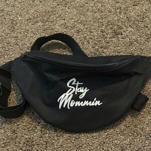 Black 'Stay Mommin' Fanny Pack